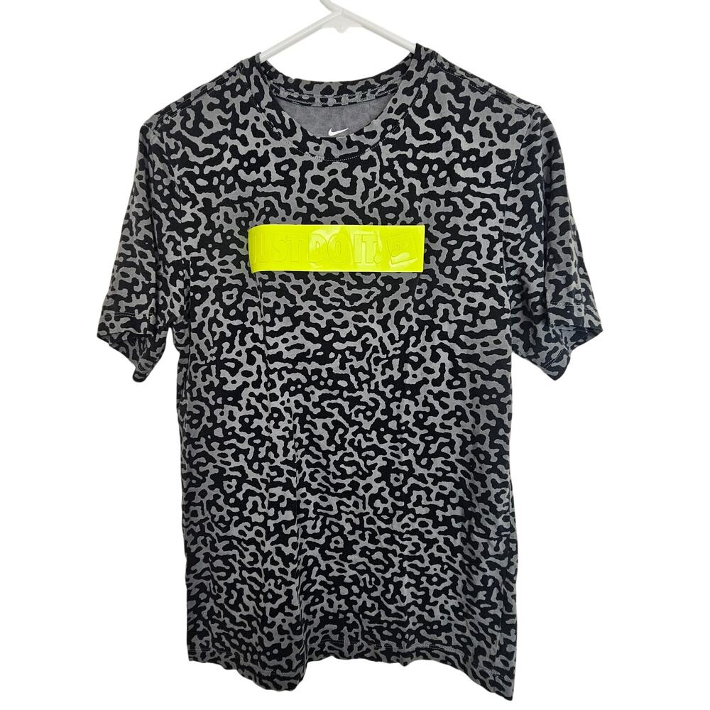Nike Mens Animal Print Rubber Box Logo Patch Tee Size S Sportswear Crewneck Gray